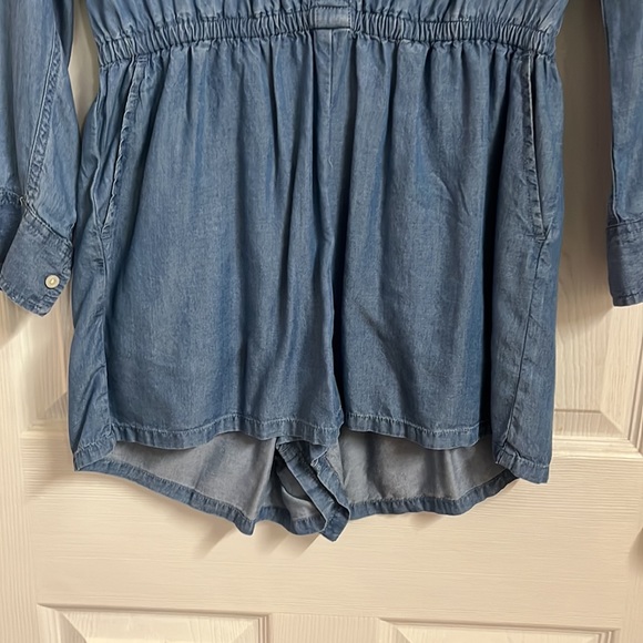 Chambray oldnavy long sleeve romper - Picture 4 of 5